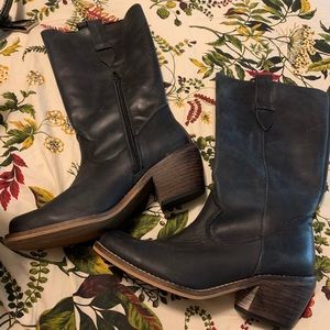 MTNG Charcoal Leather Boots